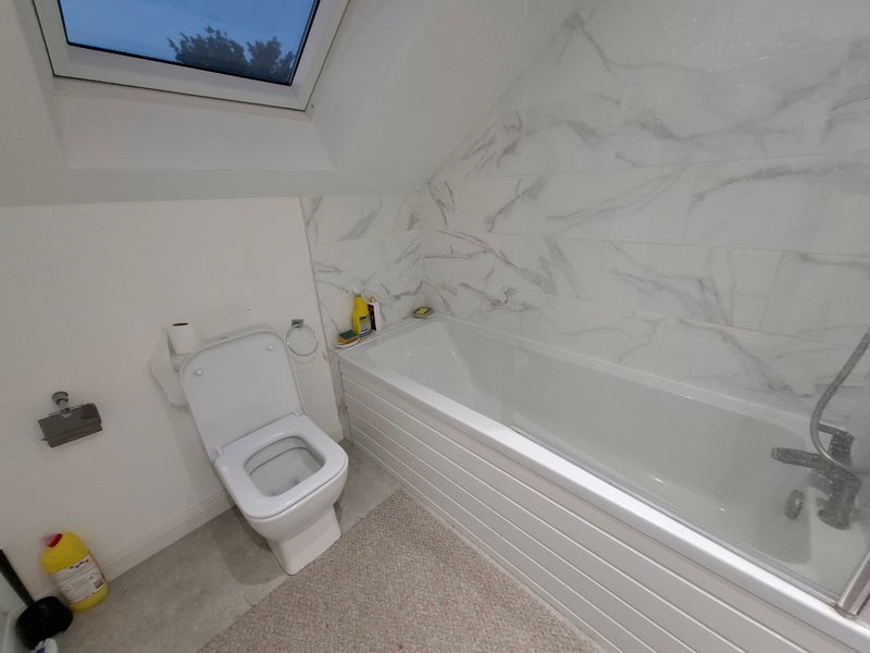Room Springfield Gardens in Greater London