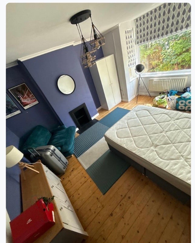 Room Muller Road in Bristol