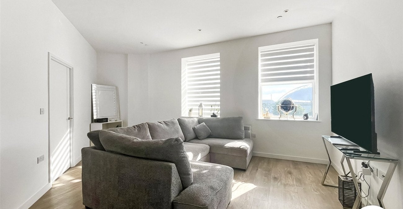 Flat Quayside in Gillingham