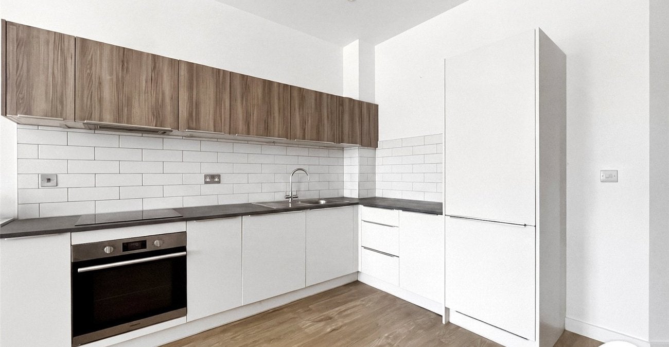 Flat Quayside in Gillingham