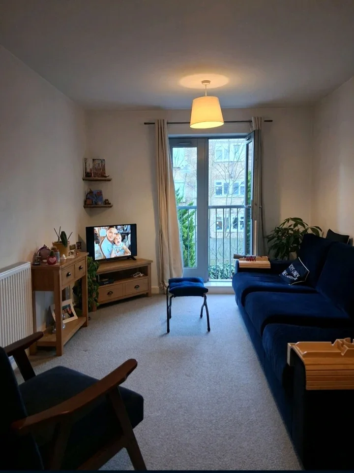 Room Leonora Tyson Mews in Greater London