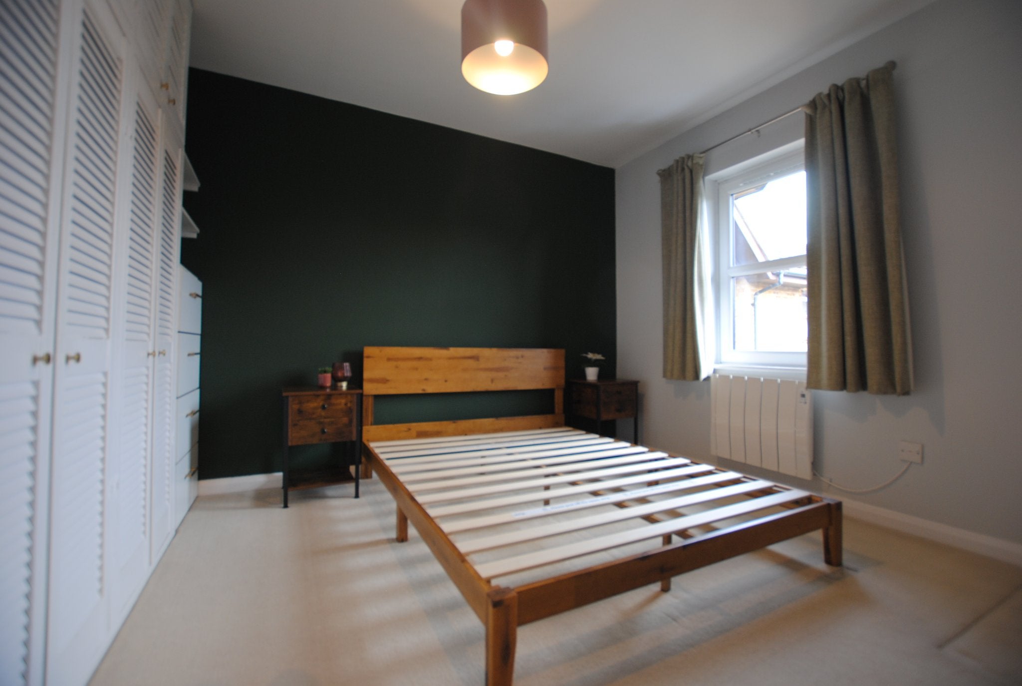 Flat Endwell Road in Greater London