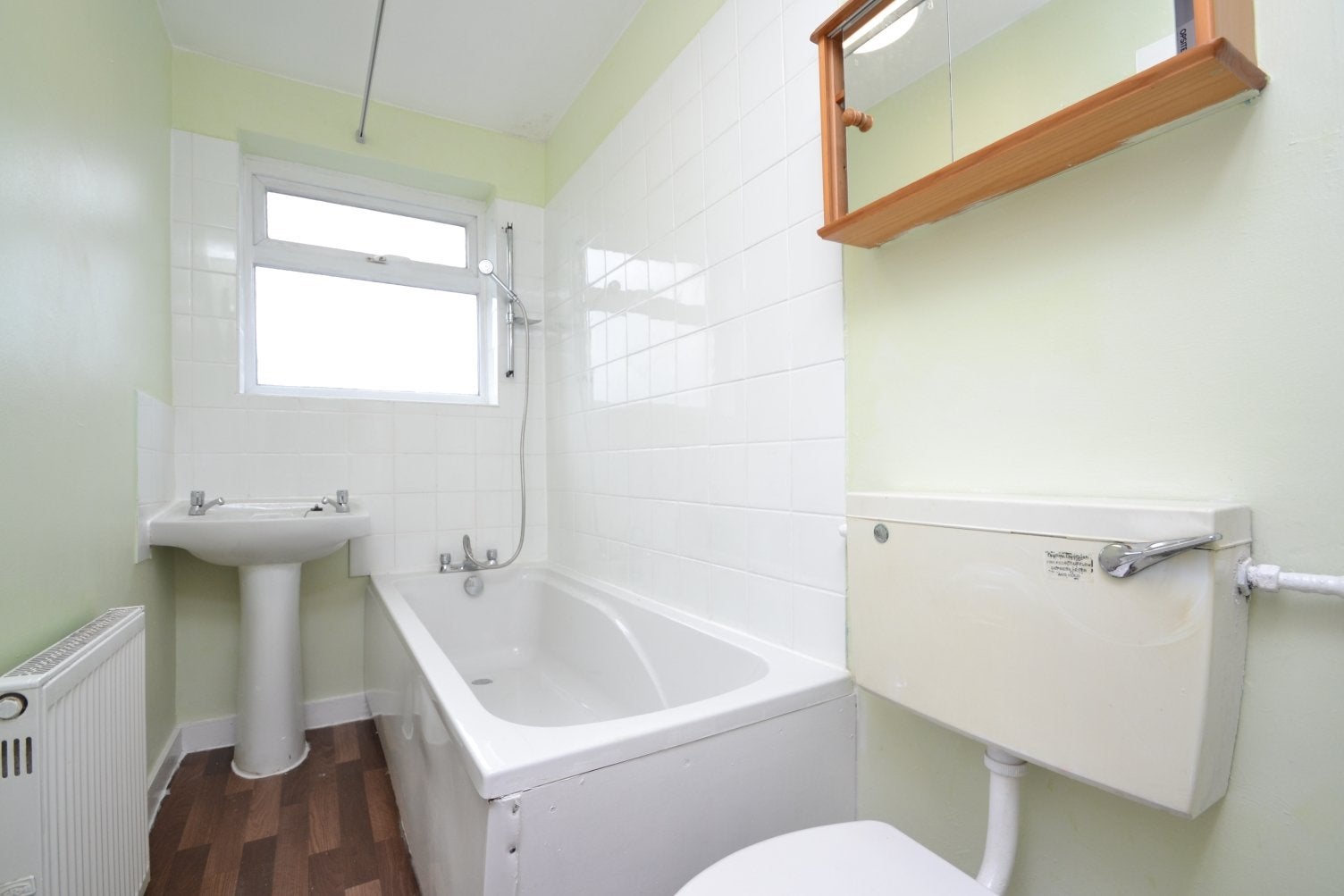 Flat Nightingale Grove in Greater London