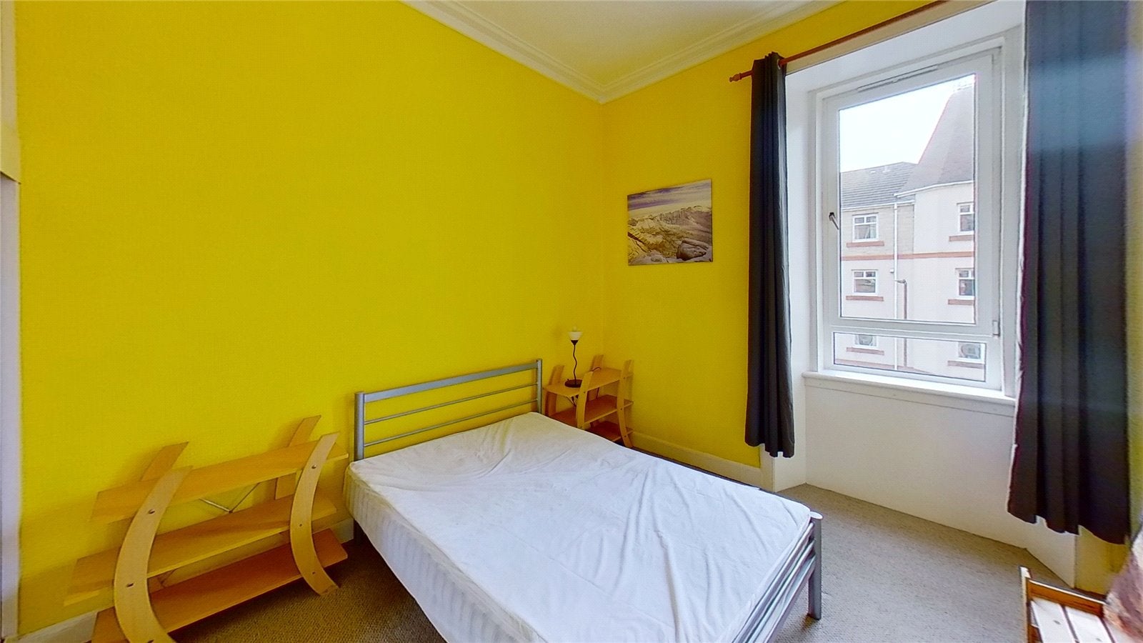 Flat Stewart Terrace in City of Edinburgh