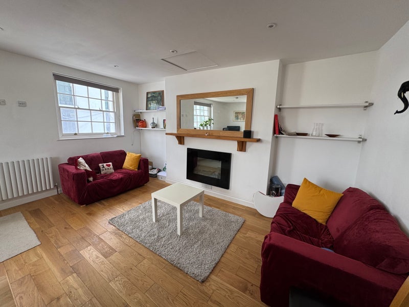 Flat Mornington Crescent in Greater London