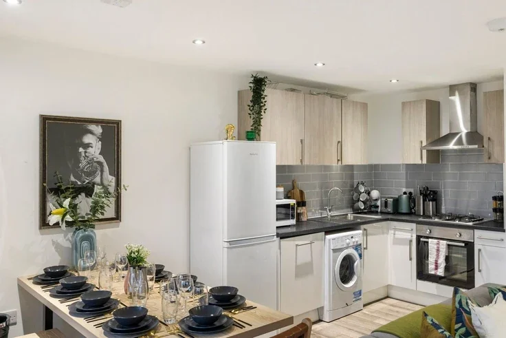 Flat Dunton Road in Greater London