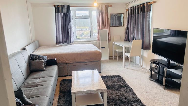 Flat Queensway in Brighton