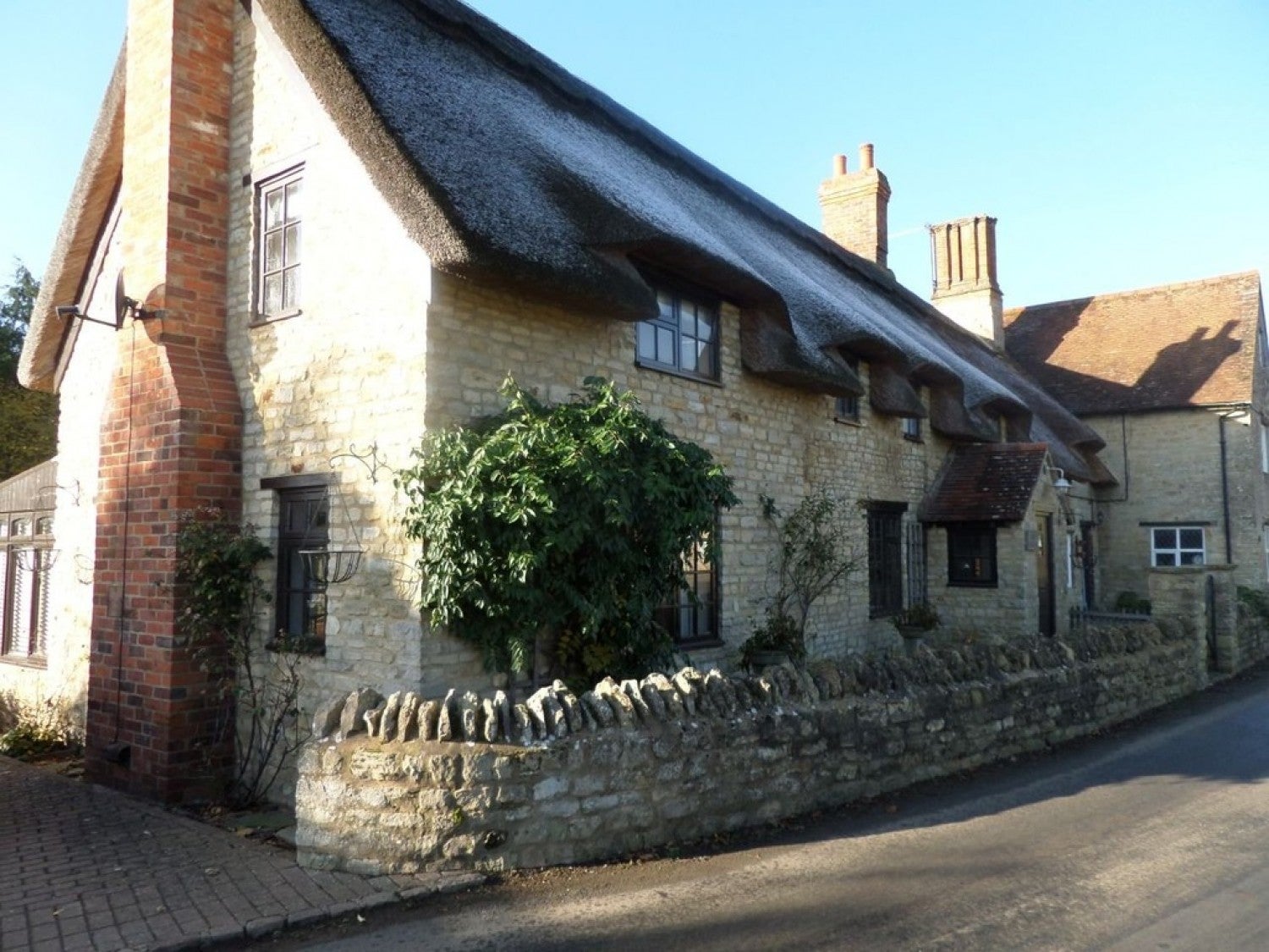 House Cross Tree Road in Wicken