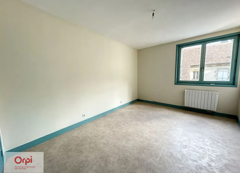 Flat Boulevard Carnot in Montluçon