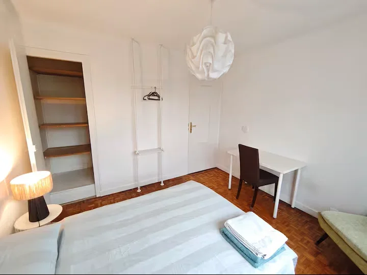 Chambre Rue du Châtelet à Gaillard