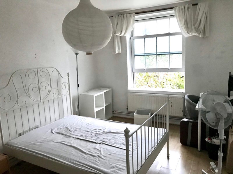 Room Prince of Wales Road in Greater London