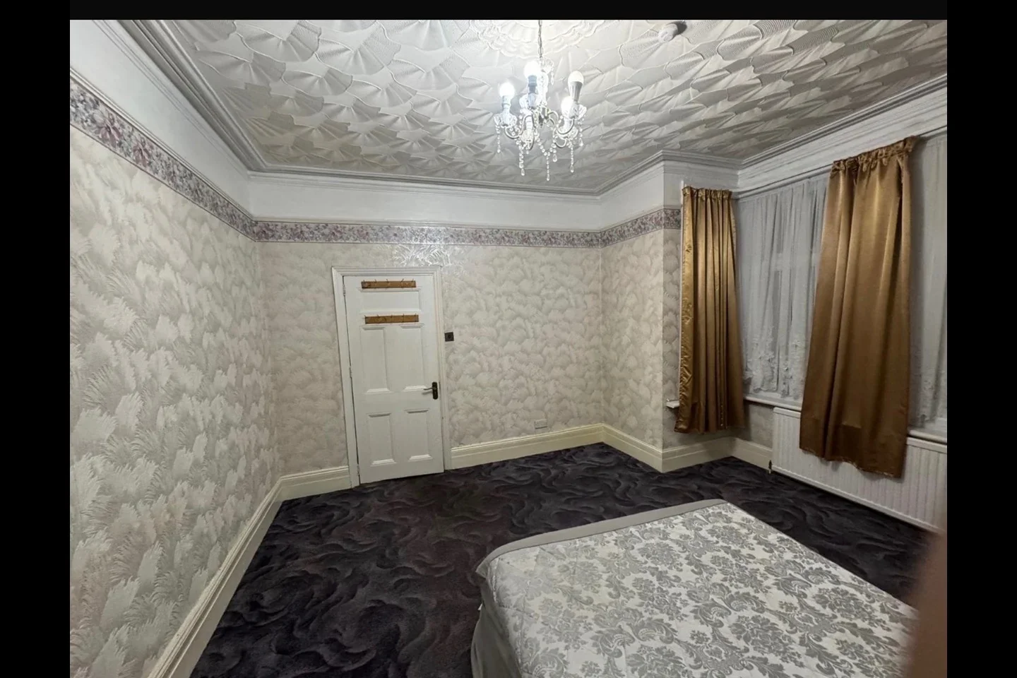 Room Radley Road in Greater London