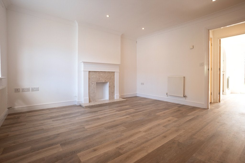 House Champs Sur Marne in Bradley Stoke