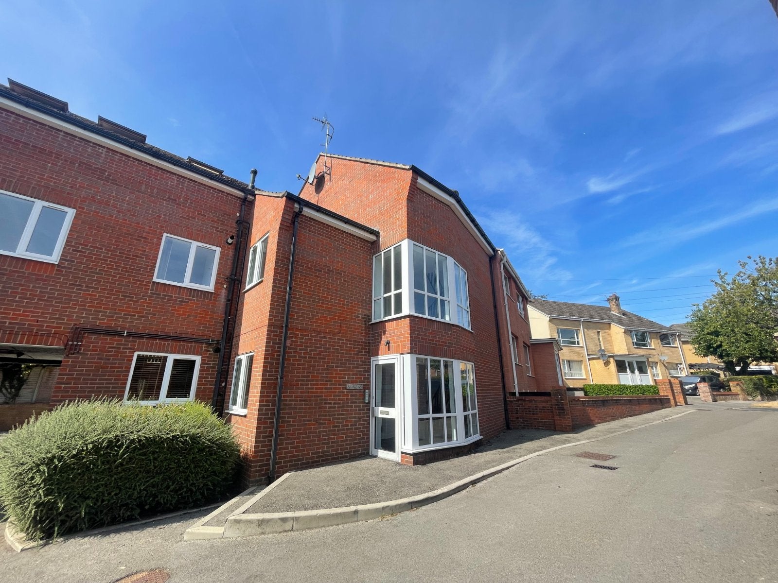 Flat Birkdale Close in West Ella
