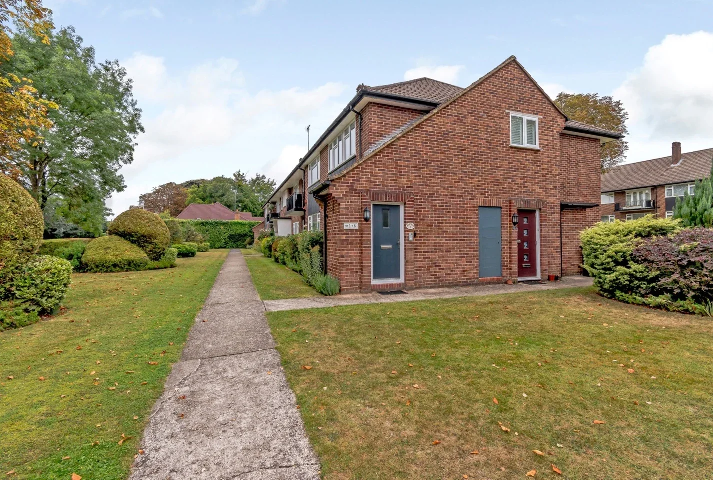 Flat Bromet Close in Watford