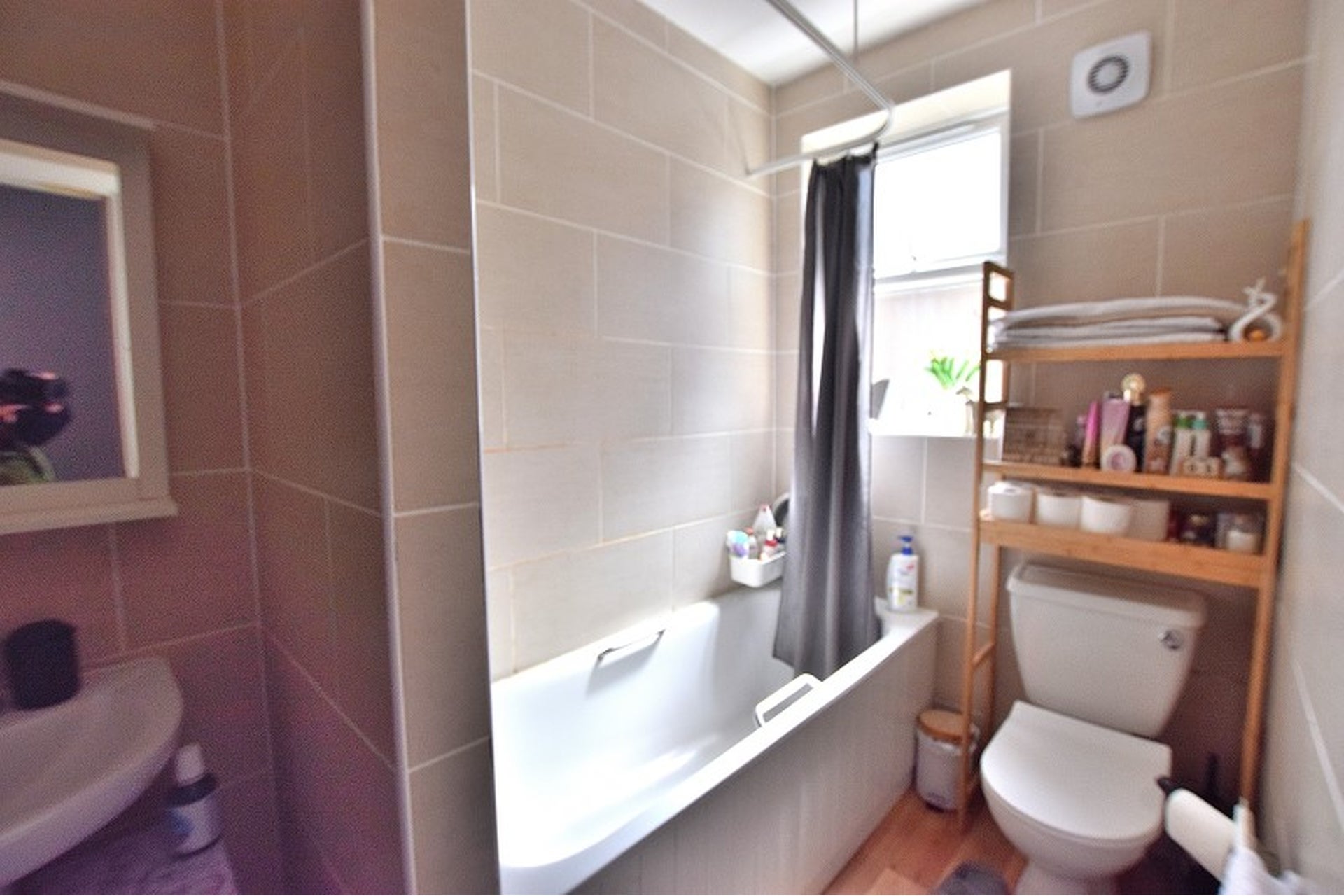 Flat Pilgrims Close in Greater London