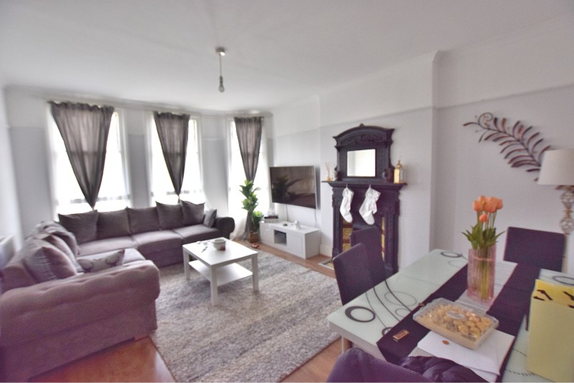 Flat Pilgrims Close in Greater London
