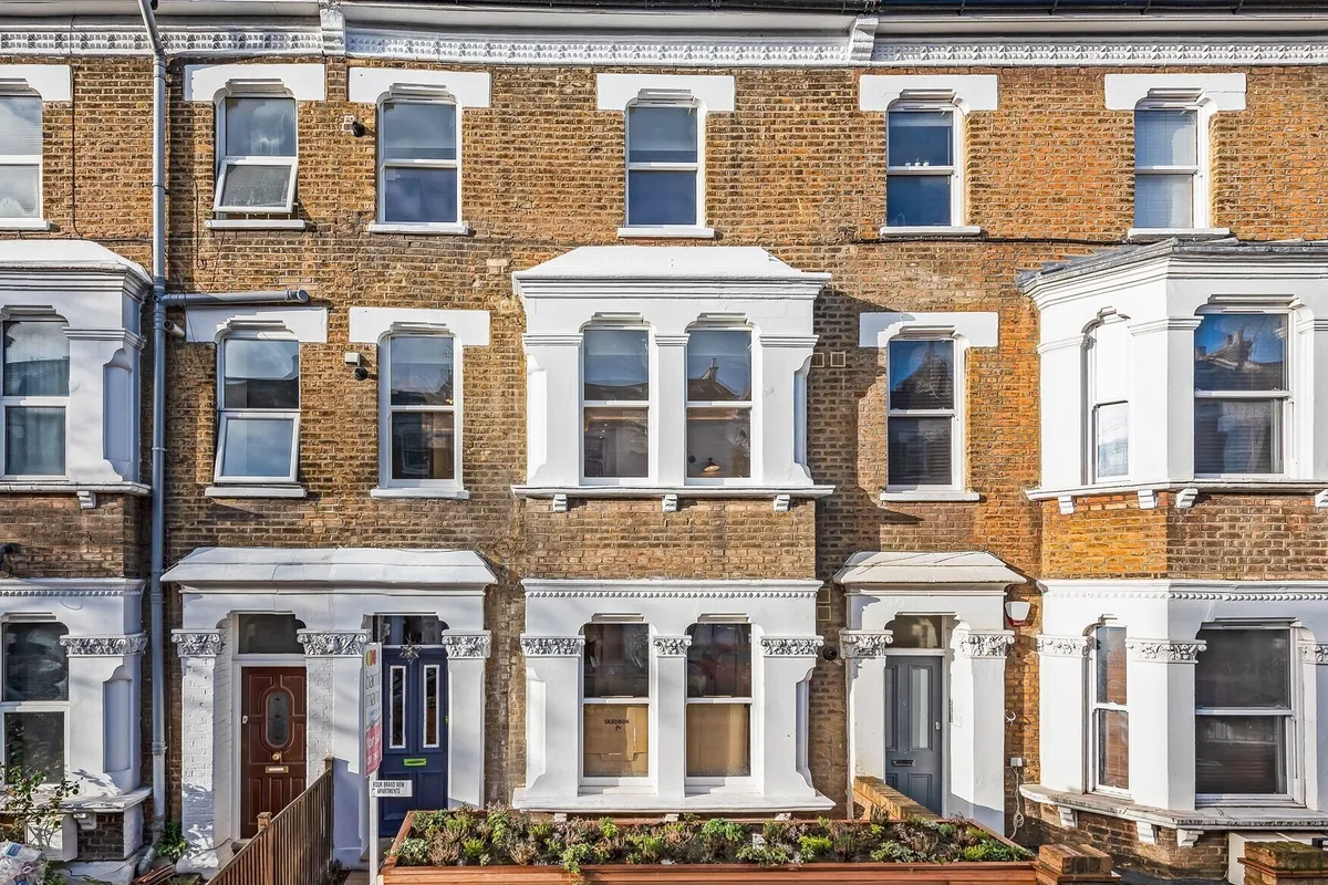 House Frithville Gardens in Greater London