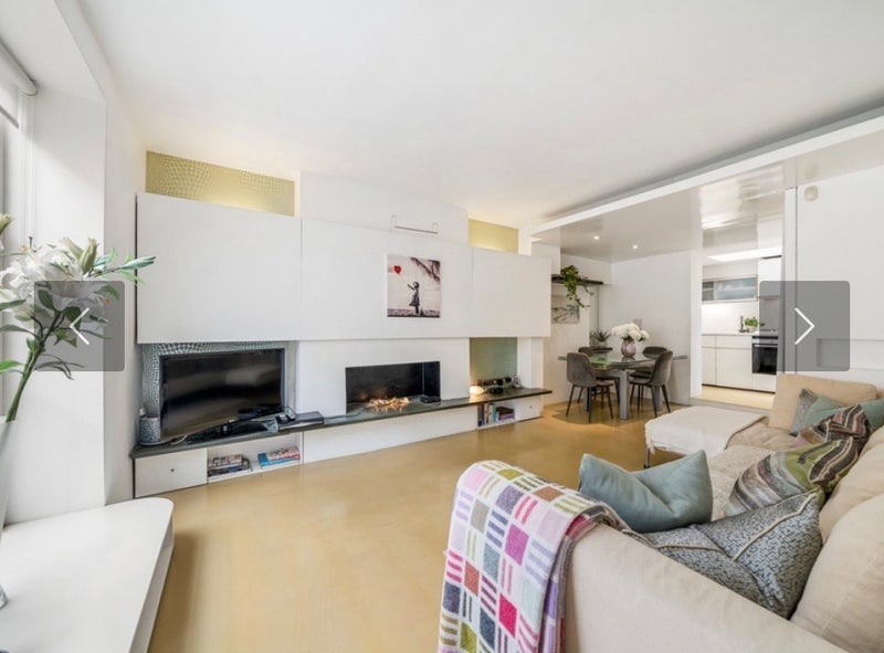 Flat Ifield Road in Greater London