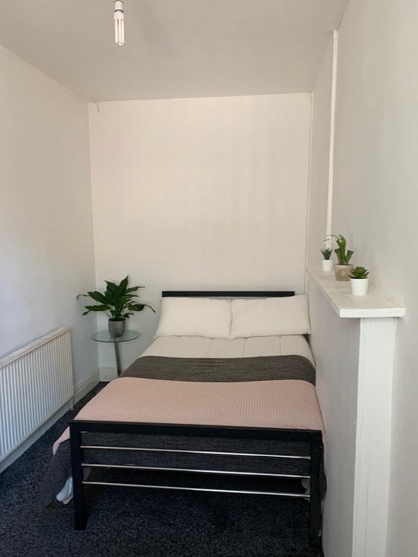 Room Bristol Road in Birmingham