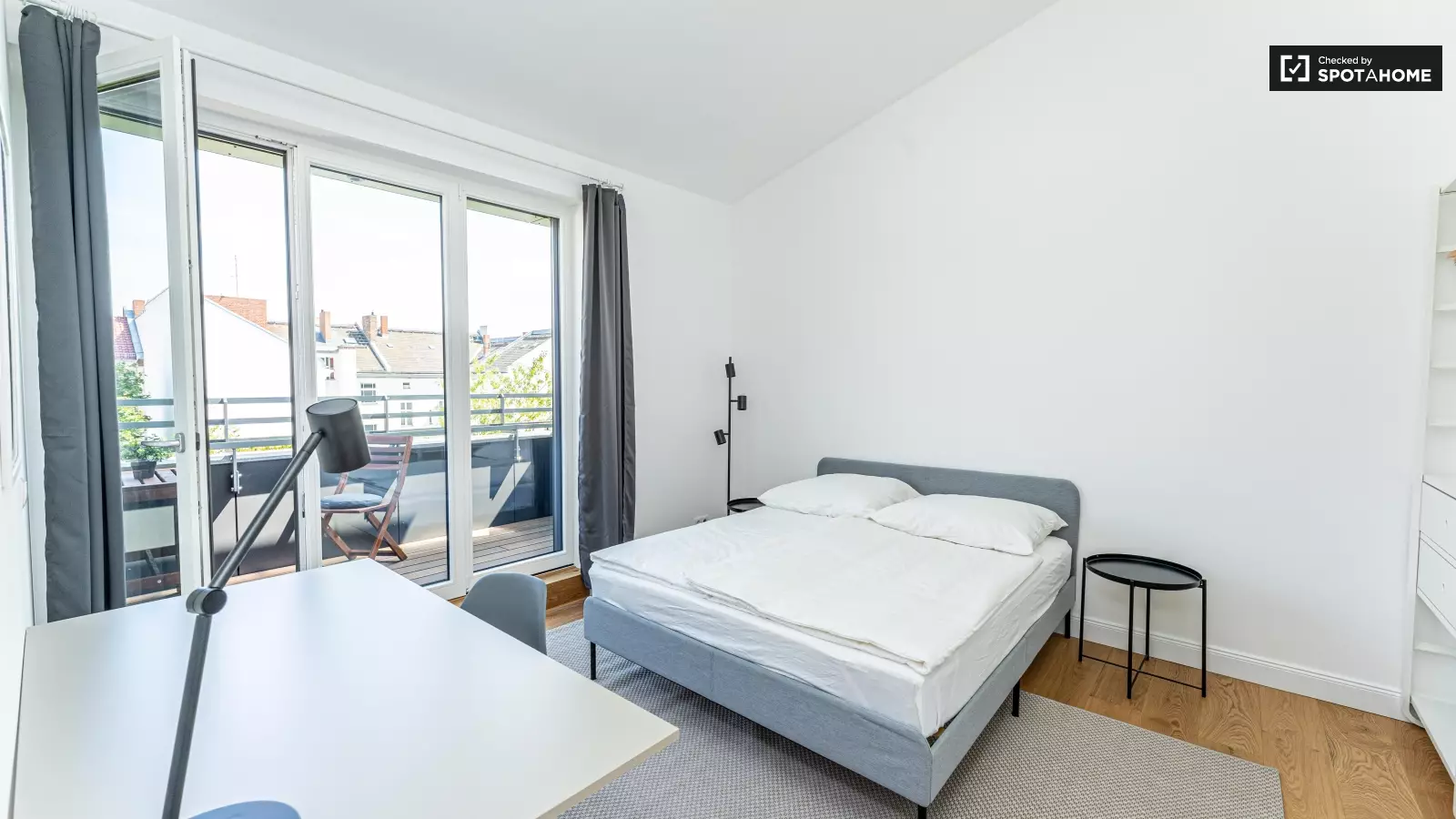 Wohnung Pohlstraße in Berlin