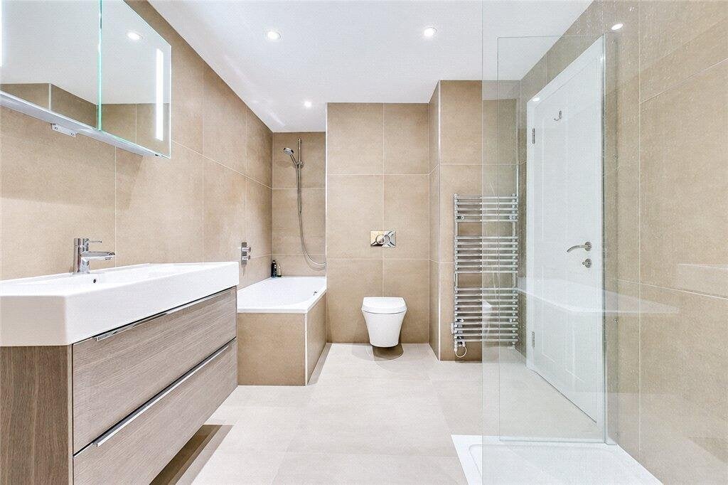 Flat Philbeach Gardens in Greater London