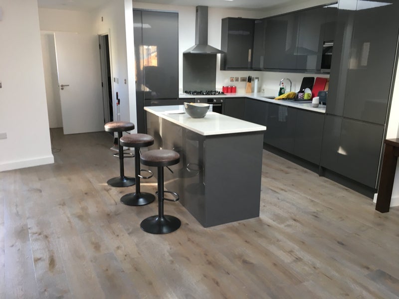 Room Eillie Mews in Greater London