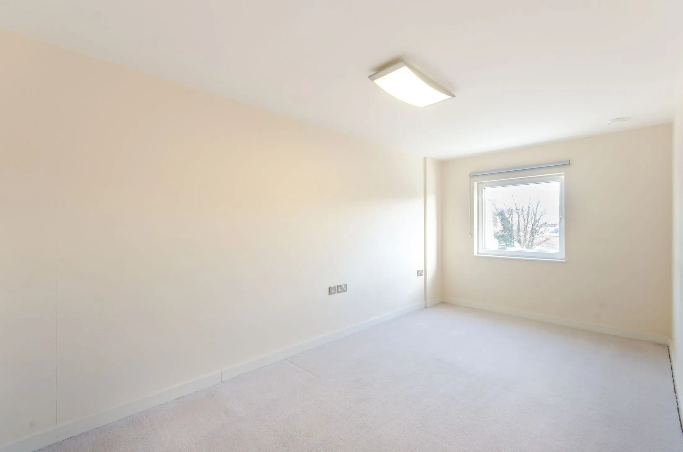 Flat Merrick Road in Greater London