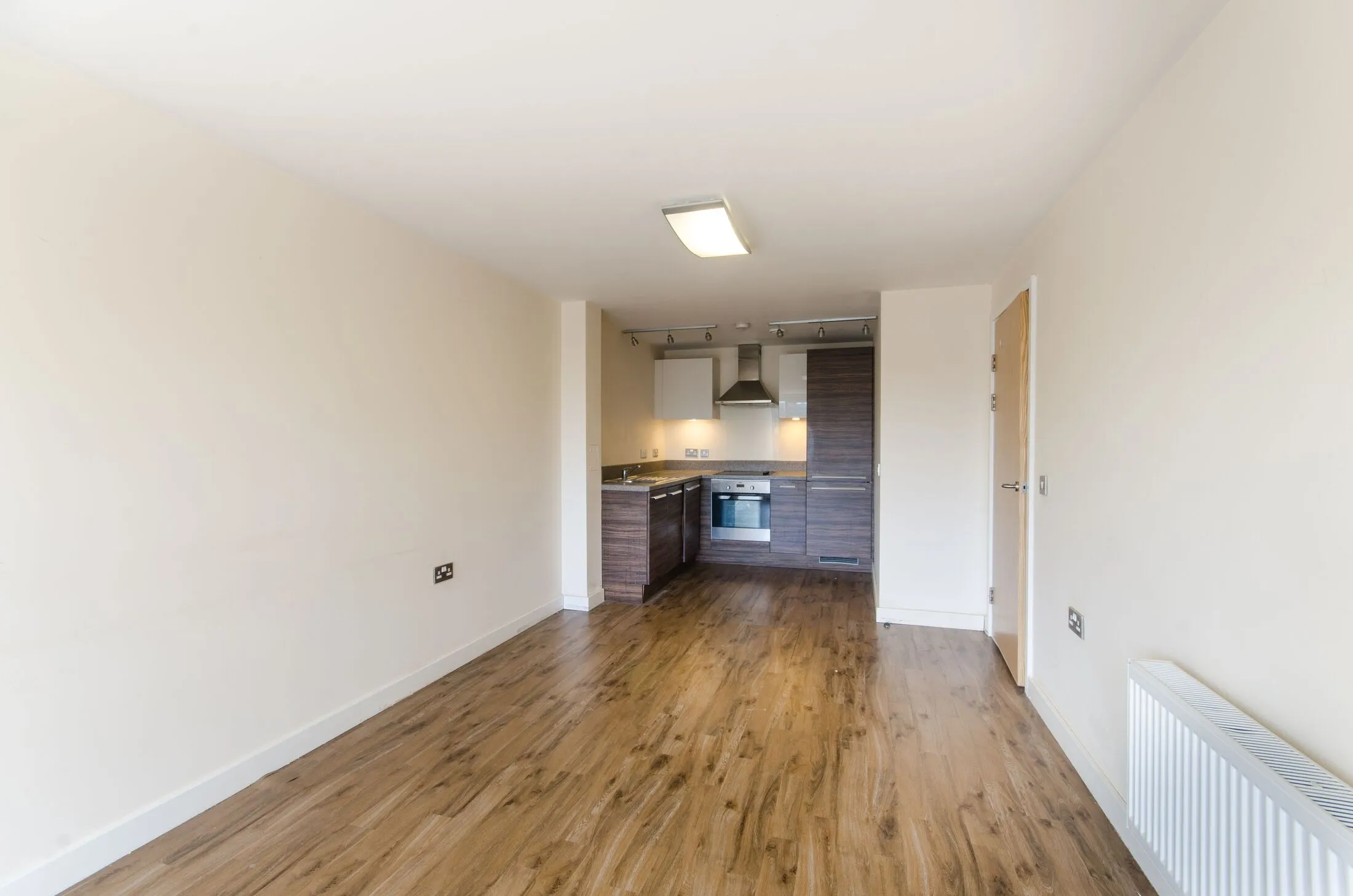 Flat Merrick Road in Greater London