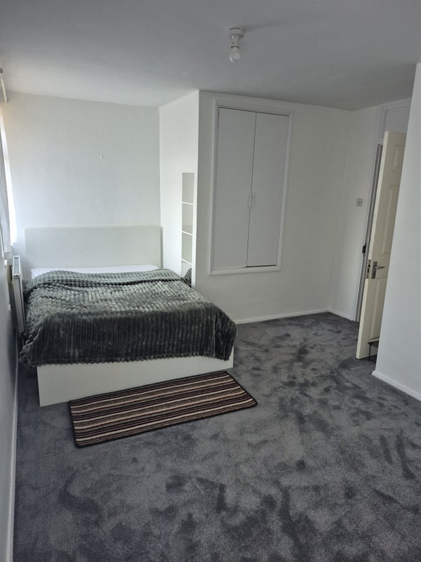 Room Southend Lane in Greater London