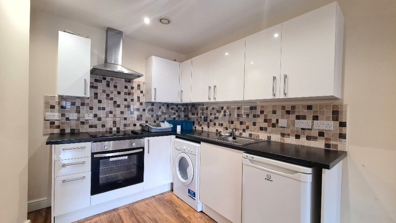 Flat Westgate in Huddersfield