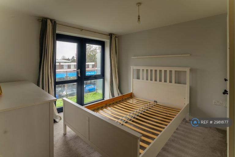 Flat Hatfield Road in St Albans