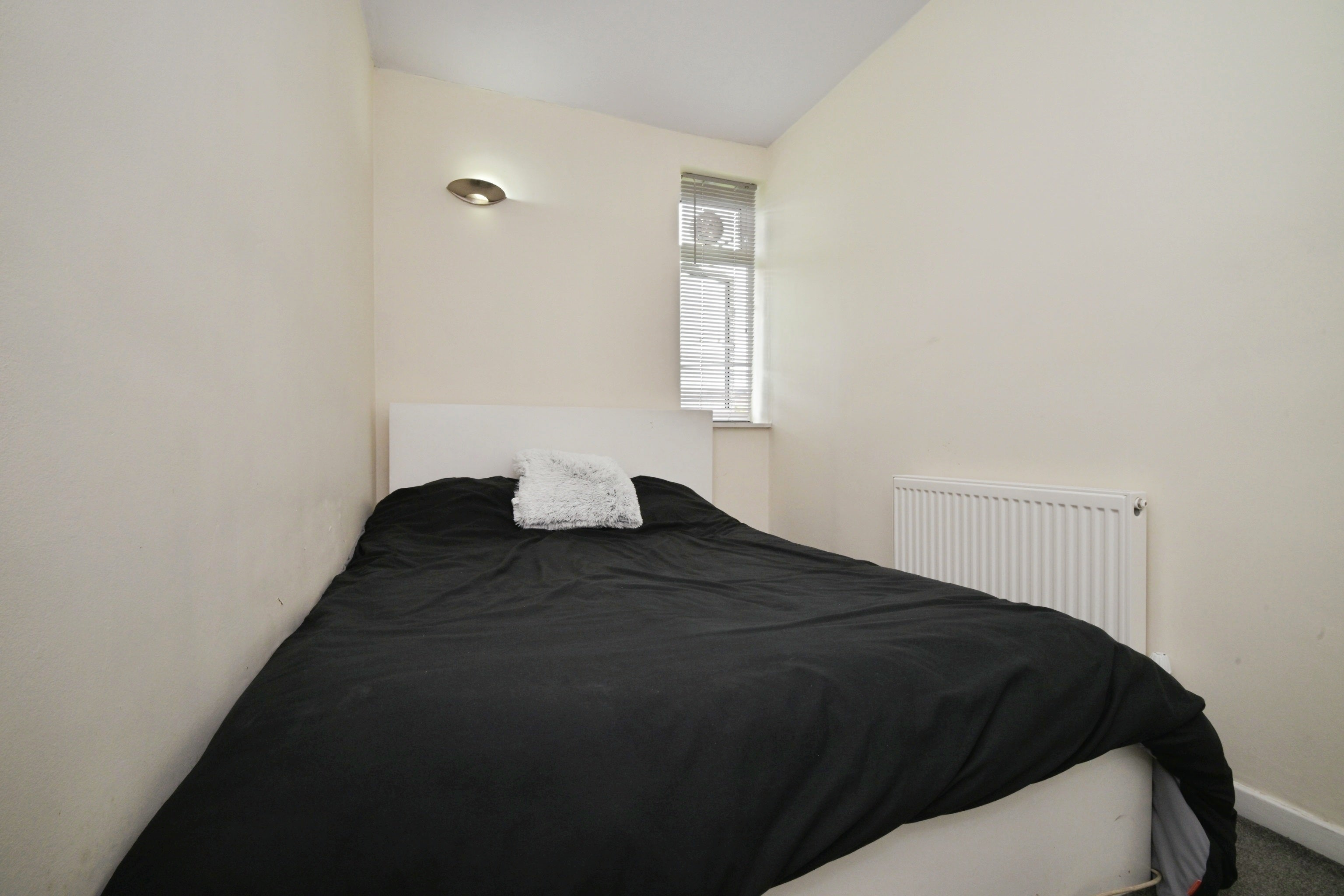 Flat Amberry Court in Harlow