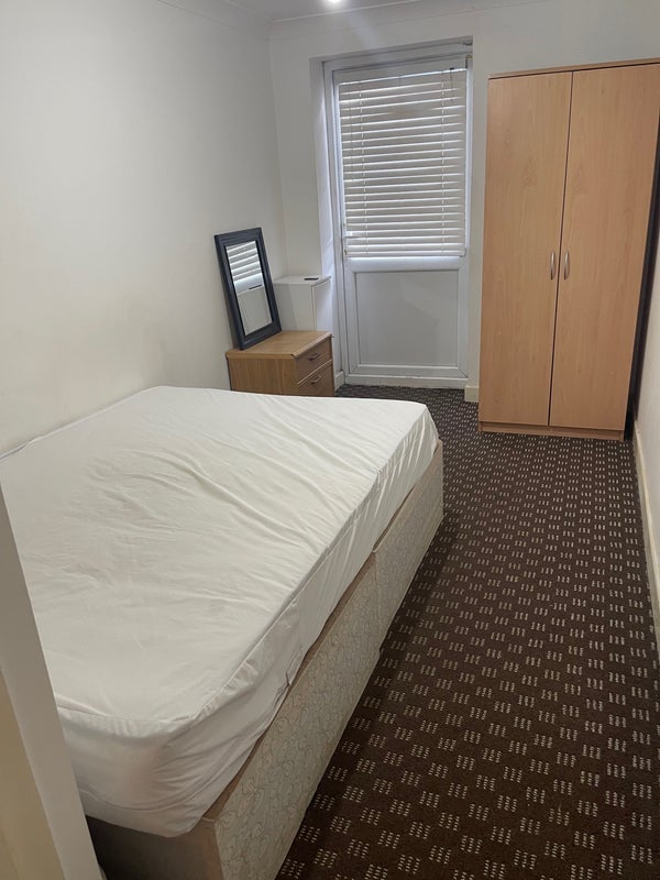 Room Welbeck Road in Maidenhead