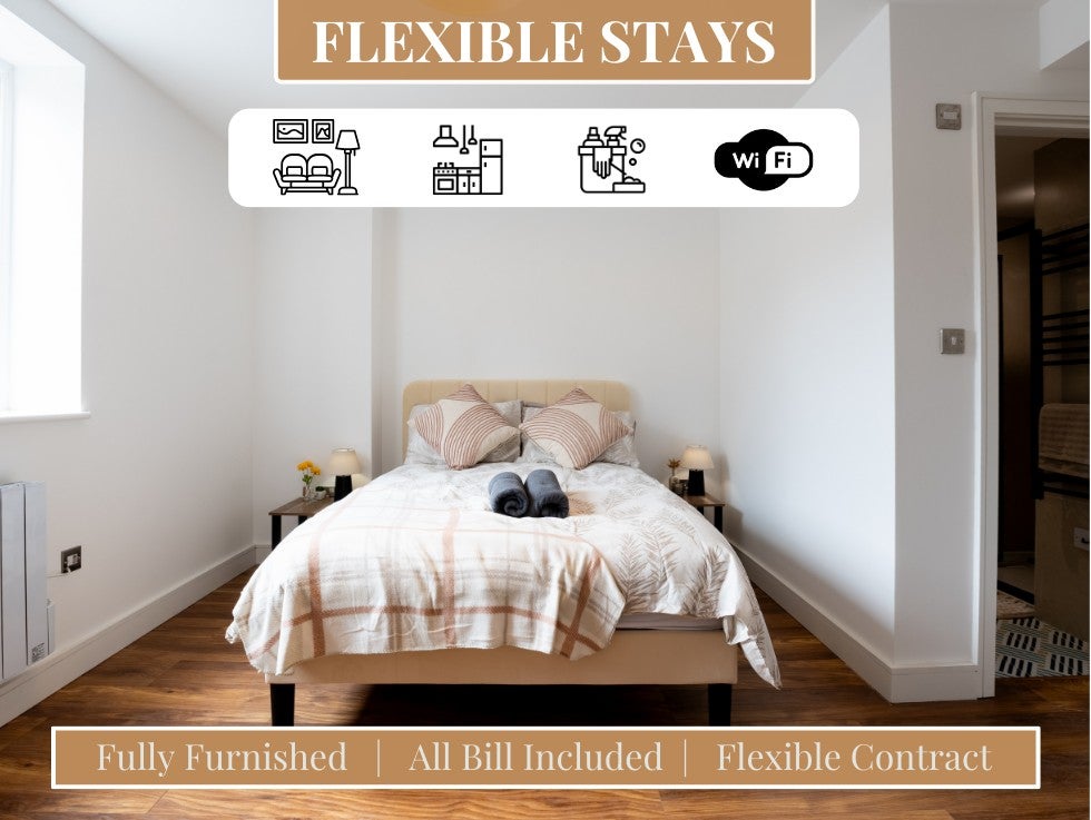Flat Wesleyan Place in Greater London