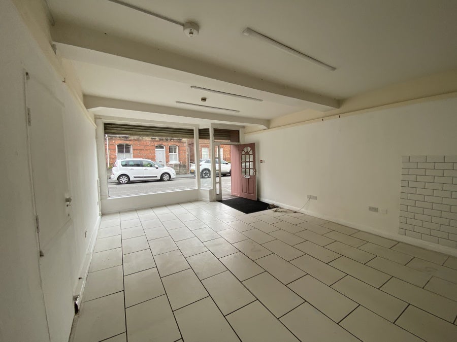 Flat High Street in Barton-upon-Humber