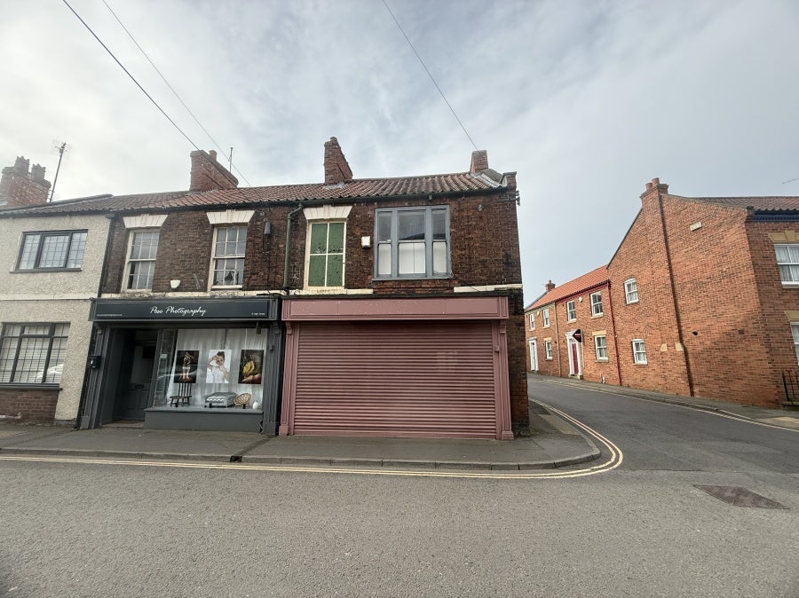 Flat High Street in Barton-upon-Humber