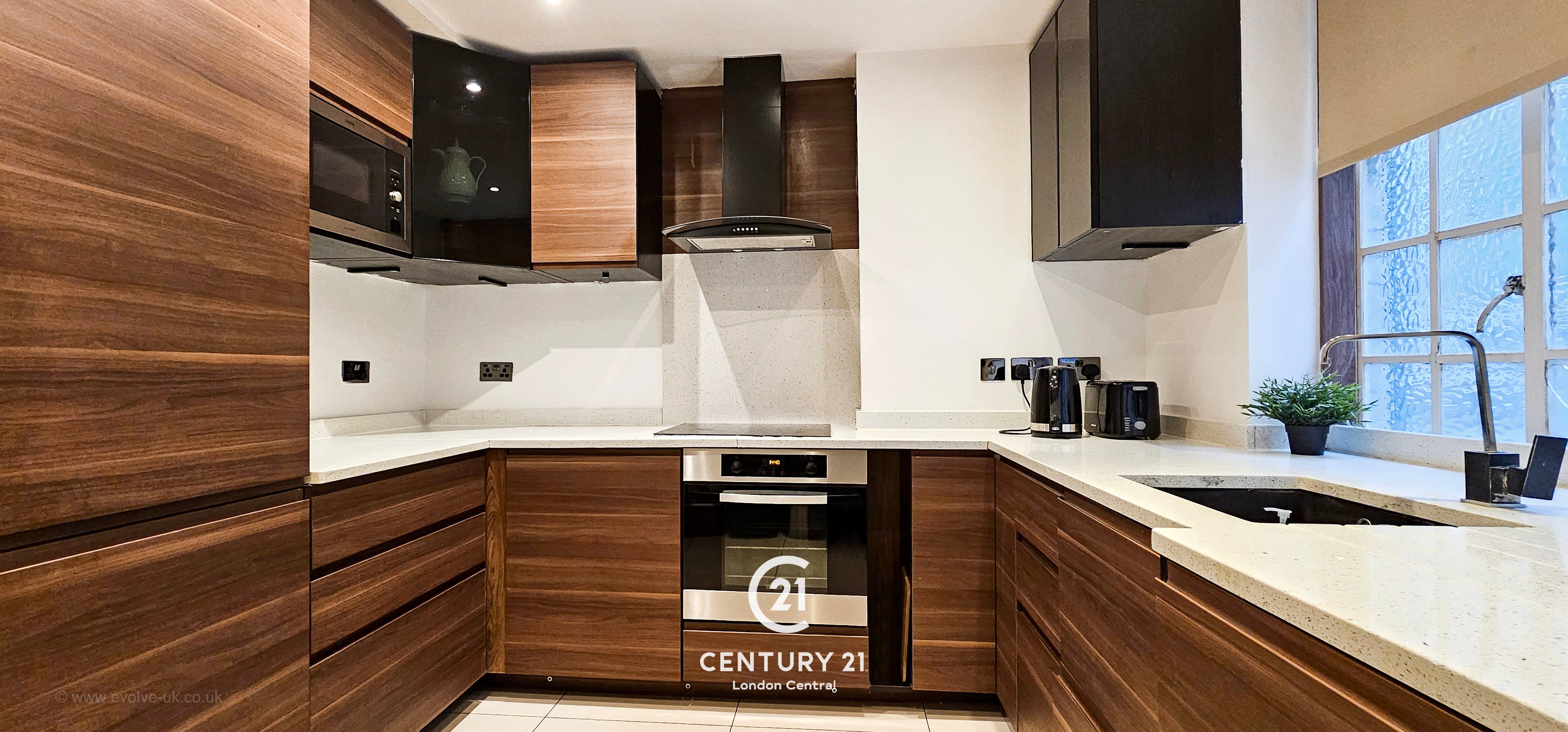 Flat Queensway in City of Westminster
