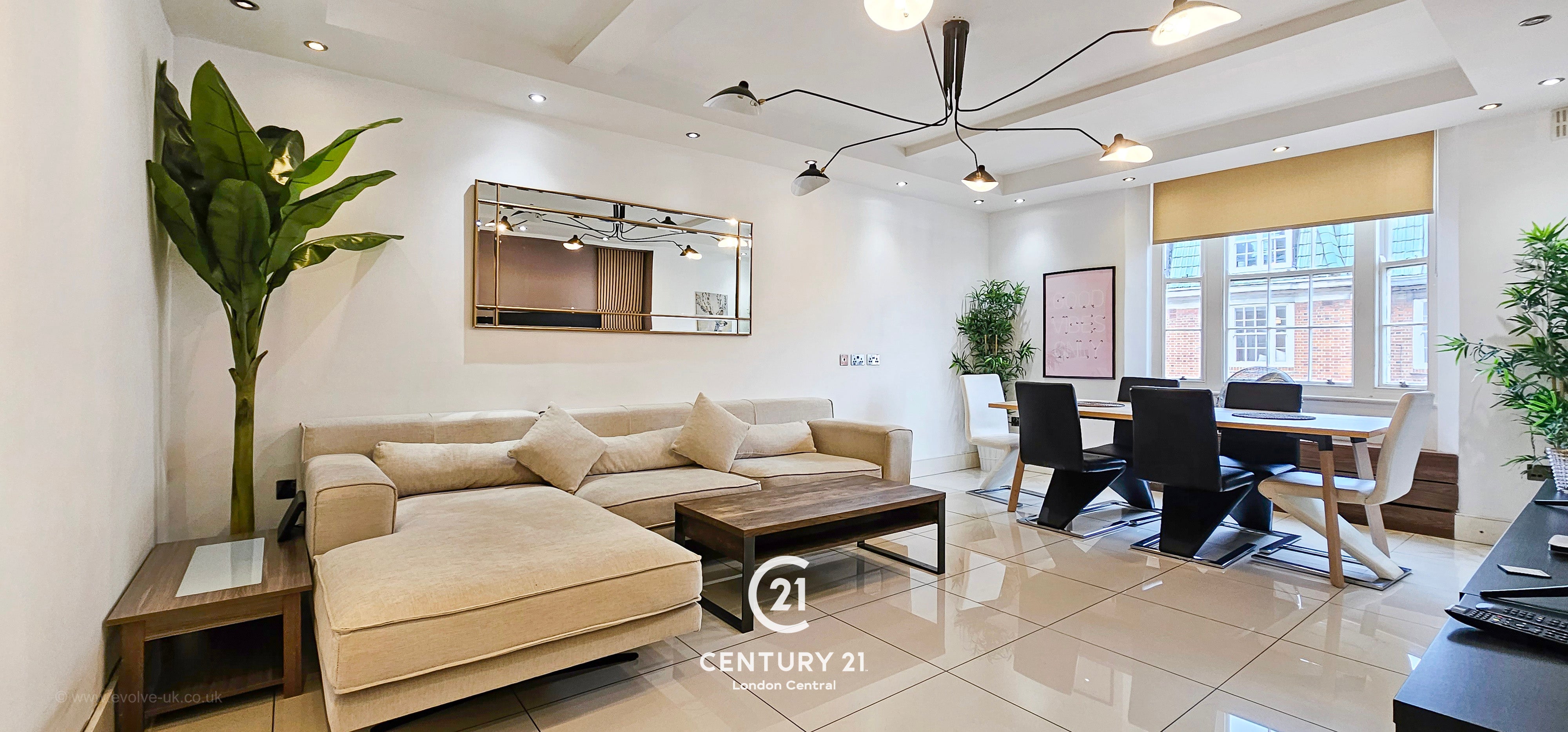 Flat Queensway in City of Westminster