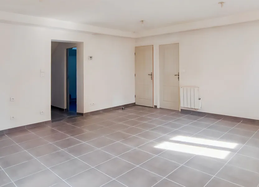 Appartement Rue de Sacy le Grand à Cinqueux