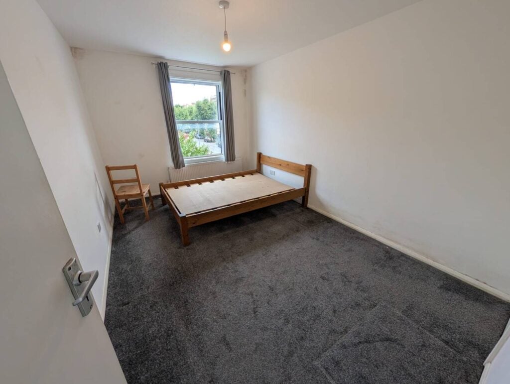 Flat Phillimore Gardens in Greater London