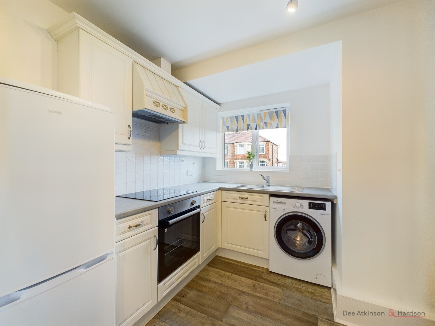 Flat Fawcett Gardens in Driffield