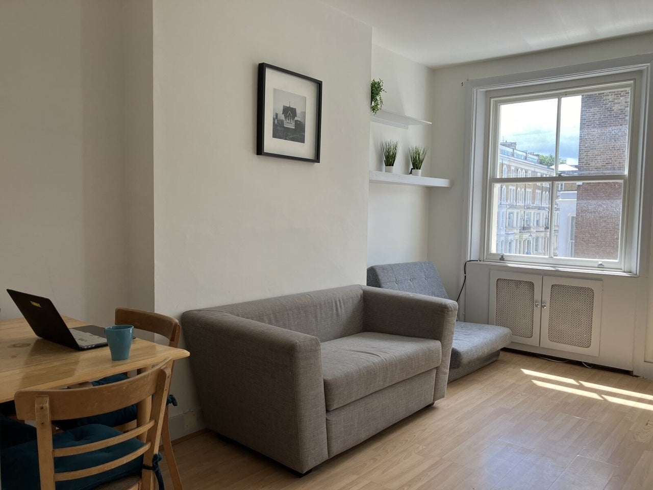 Flat Earl's Court Road in Greater London