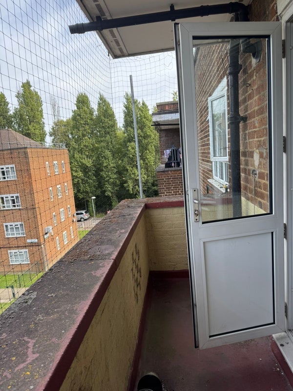 Flat Glazebrook Close in Greater London