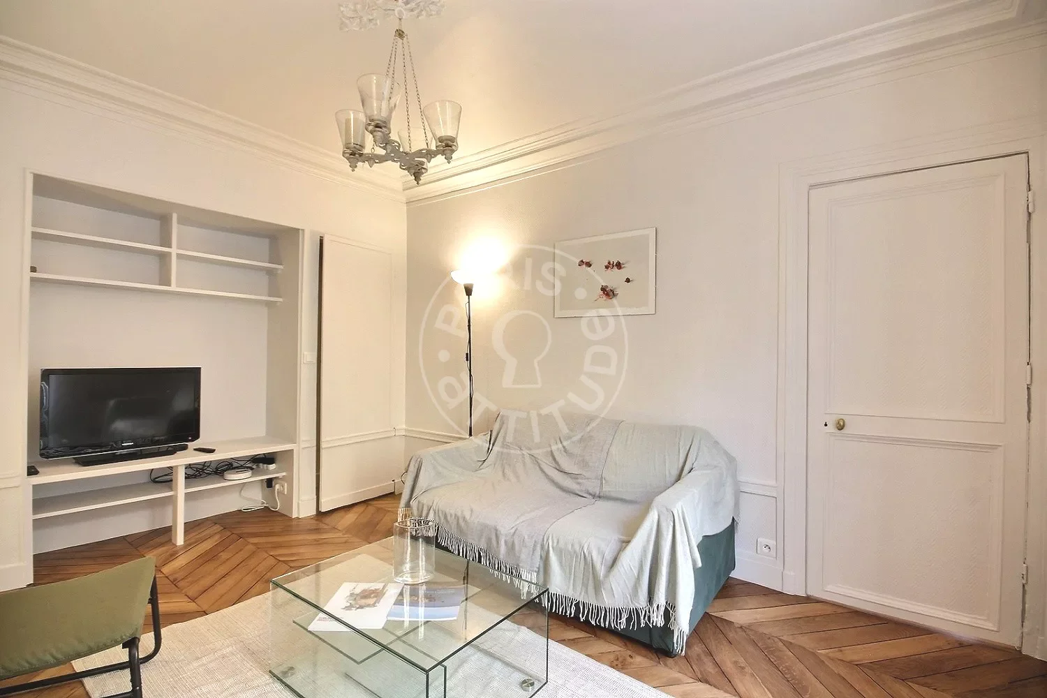 Flat Boulevard de Magenta in Paris