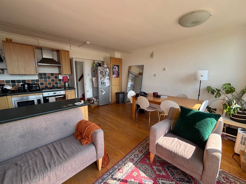 Flat Vanbrugh Park in Greater London