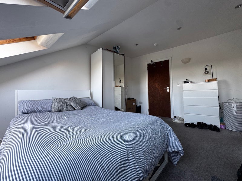 Room Broadway in Greater London