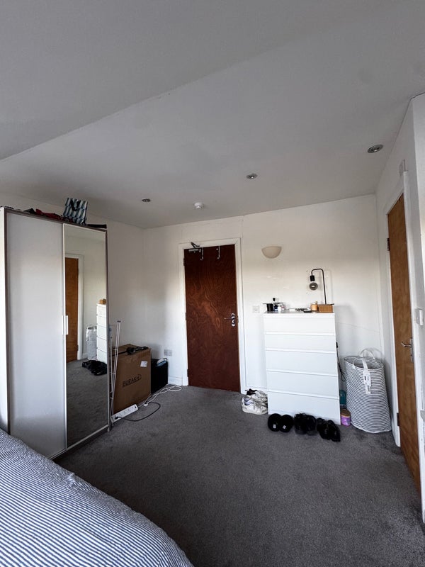 Room Broadway in Greater London