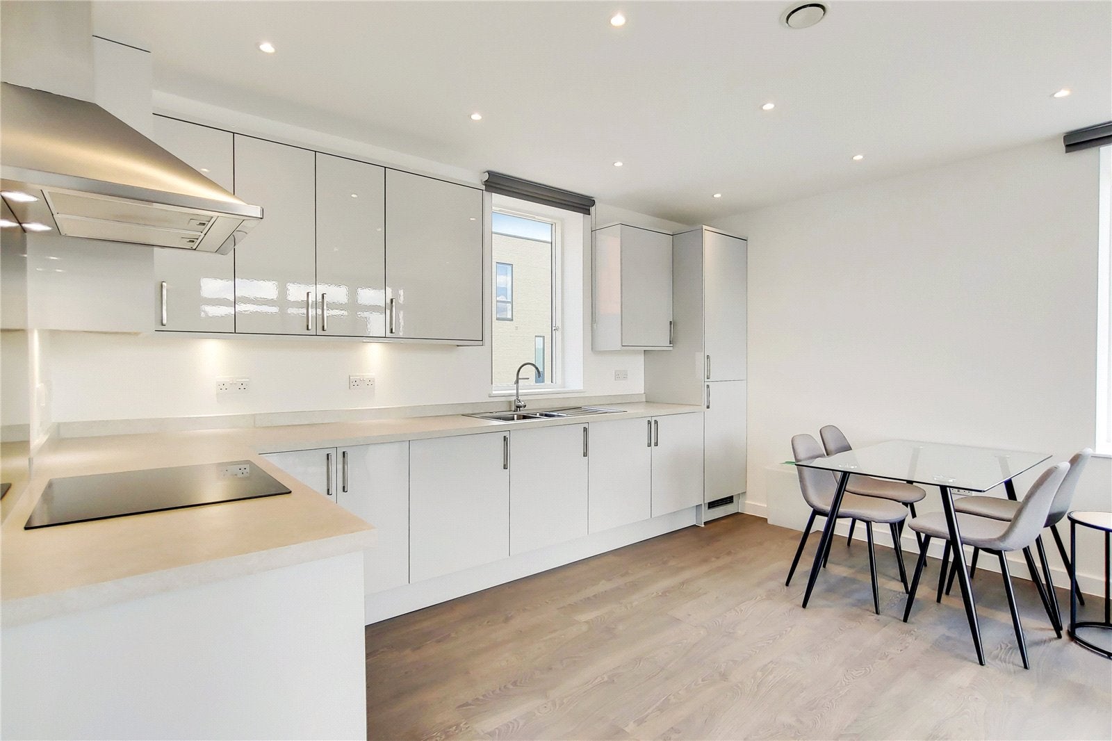 Flat Purley Way in Greater London