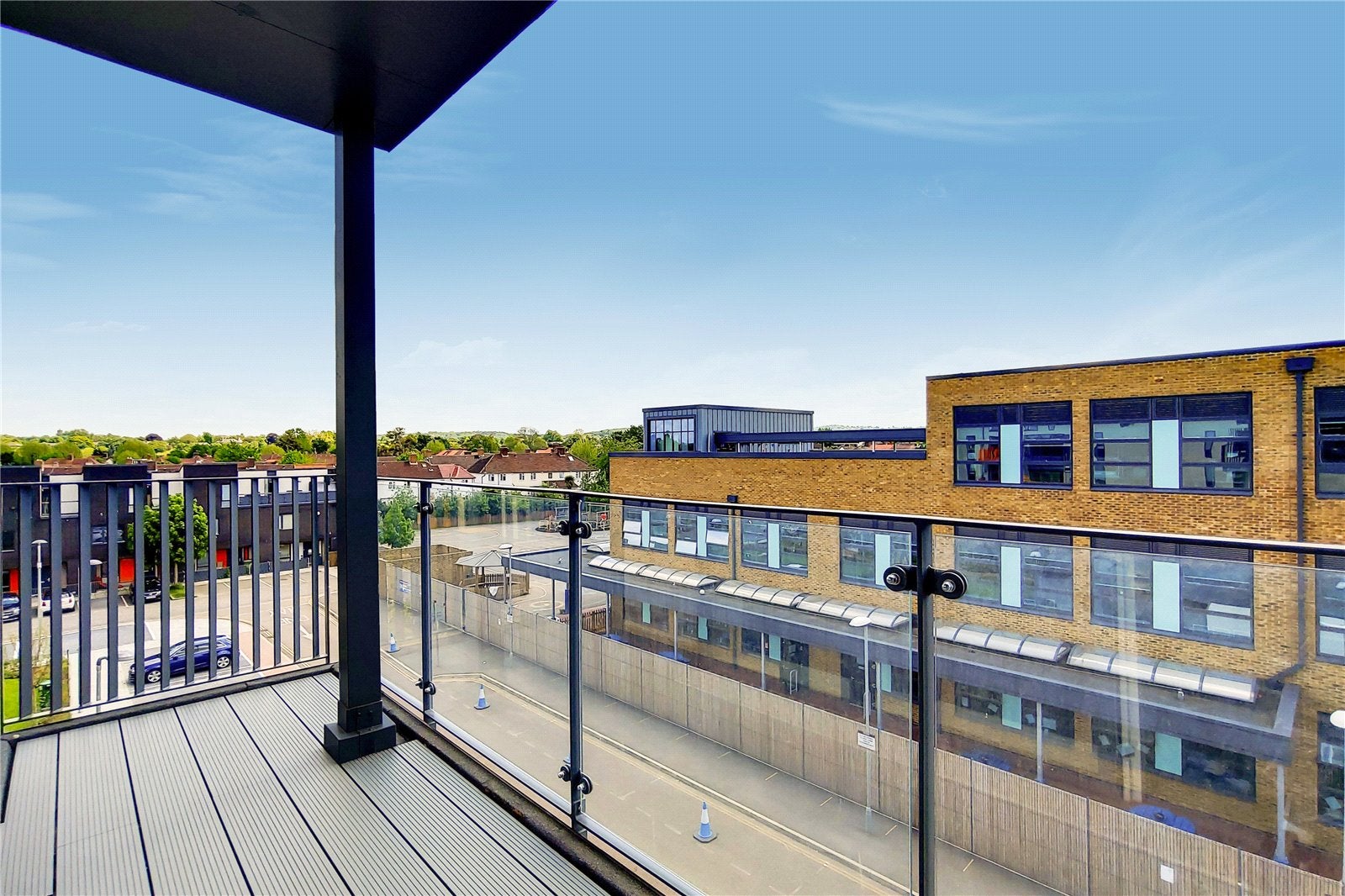 Flat Purley Way in Greater London